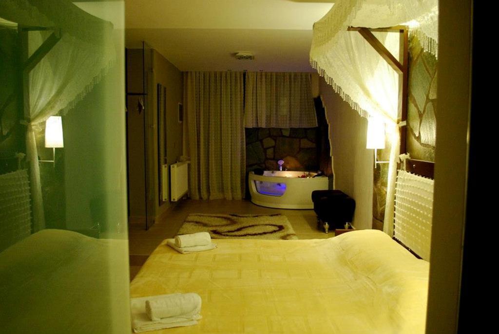 Hotel Konaki Arnaia Ngoại thất bức ảnh